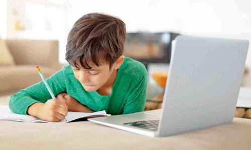 اینترنت کودکان اقدام مهم دولت برای صیانت دربرابر صدمه ها