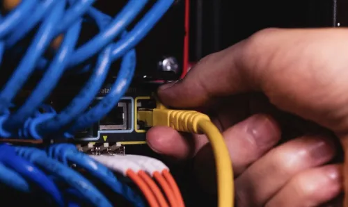 گذشت ۲۰ روز از شروع اختلال اینترنت در ایران